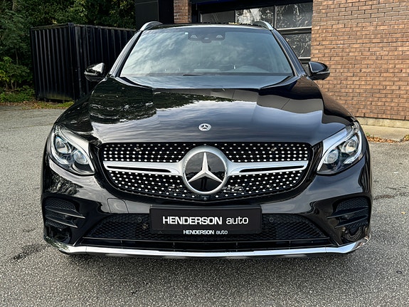 Mercedes-Benz GLC350 e 11 of 30