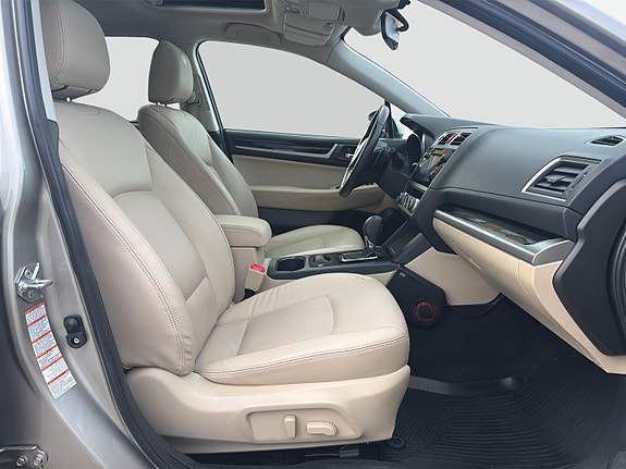 Subaru Outback 19 of 30