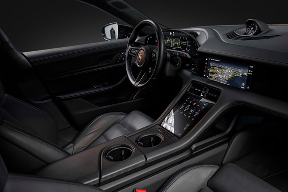 Porsche Taycan Turbo 14 of 30