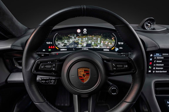 Porsche Taycan Turbo 12 of 30