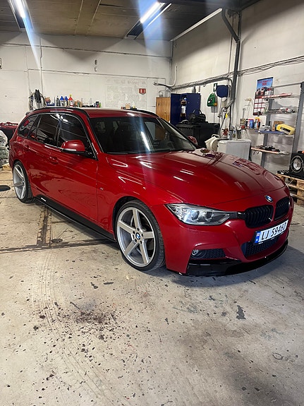 BMW 320i 5 of 24