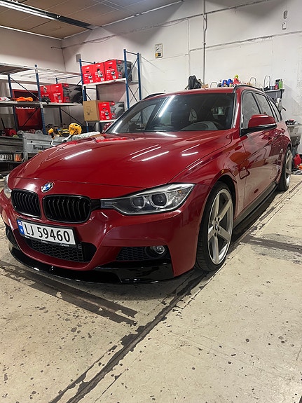 BMW 320i 2 of 24