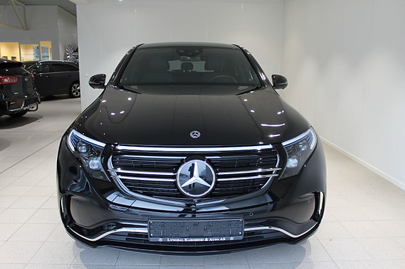 Mercedes-Benz EQC400 2 of 23