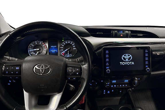 Toyota HiLux 6 of 26
