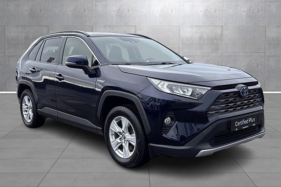 Toyota RAV4 7 of 22