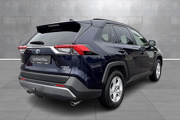 Toyota RAV4 5 of 22