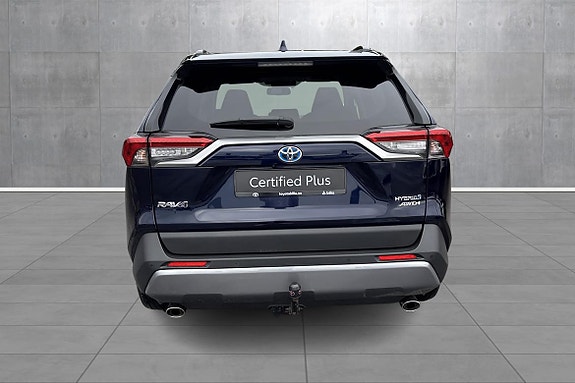 Toyota RAV4 4 of 22