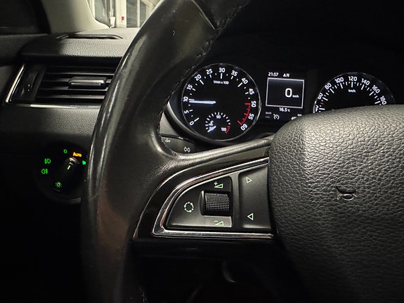 Skoda Octavia 17 of 30