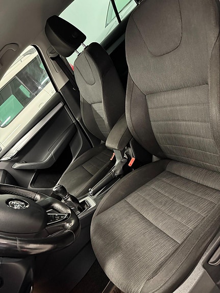 Skoda Octavia 11 of 30