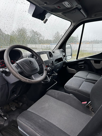 Renault Master 6 of 9