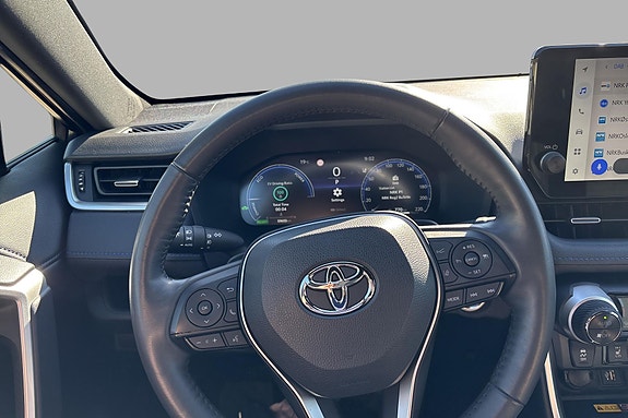 Toyota RAV4 11 of 19