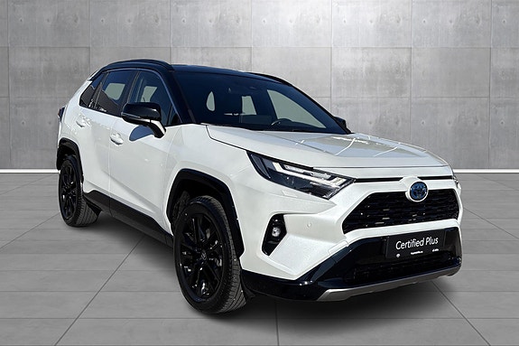Toyota RAV4 7 of 19