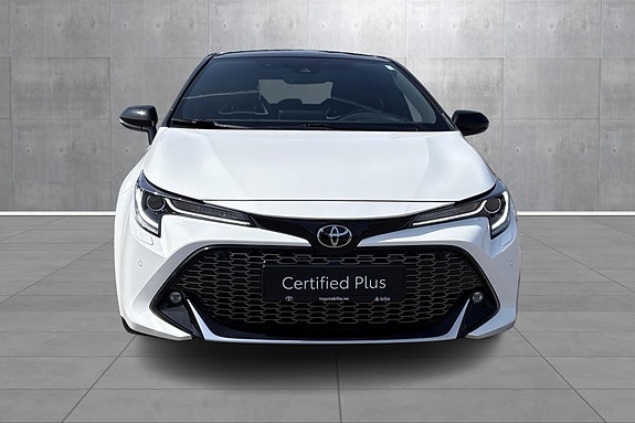 Toyota Corolla 8 of 19