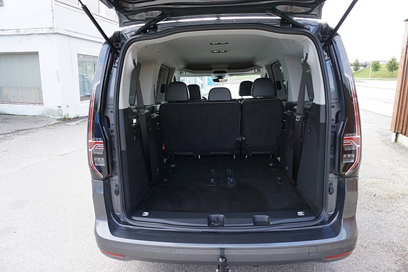 Volkswagen Caddy Maxi 9 of 22