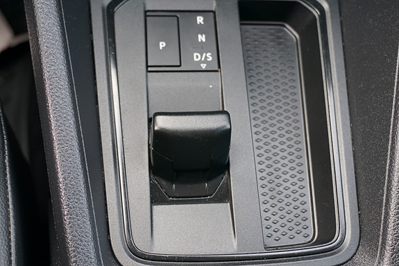 Volkswagen Caddy Maxi 15 of 22