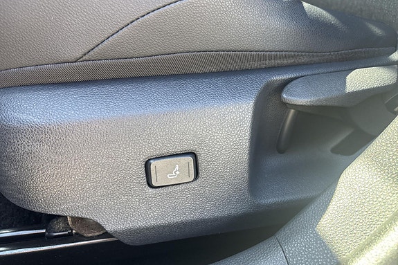 Toyota Corolla 22 of 22
