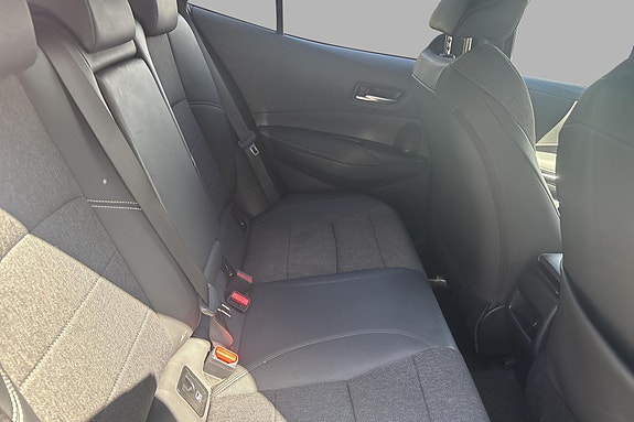 Toyota Corolla 17 of 22