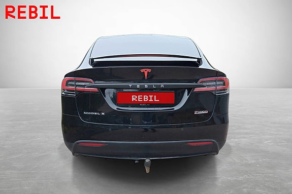 Tesla Model X 5 of 21