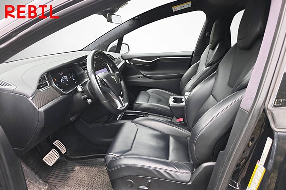 Tesla Model X 7 of 21