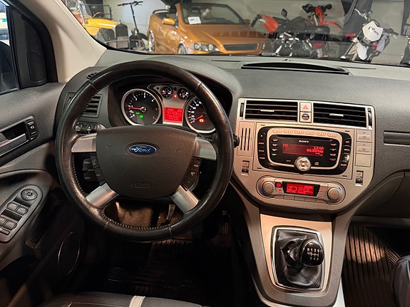 Ford Kuga 11 of 13