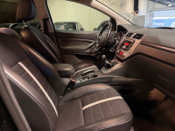Ford Kuga 9 of 13