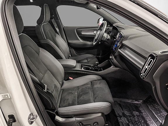 Volvo XC40 20 of 30