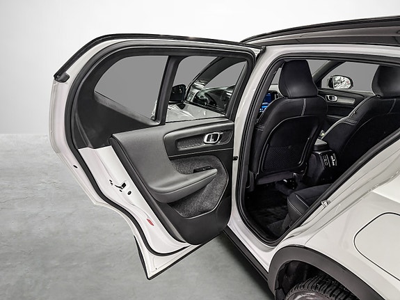 Volvo XC40 22 of 30