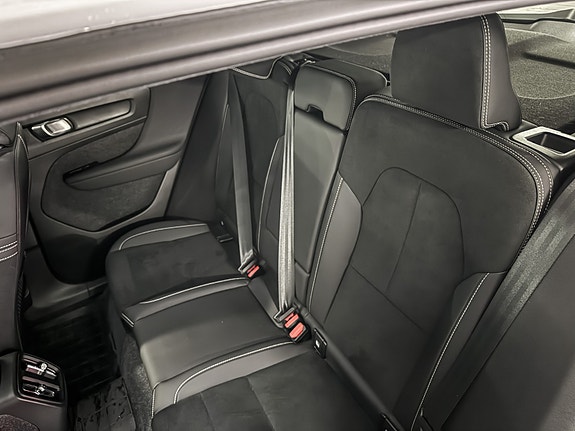 Volvo XC40 24 of 30