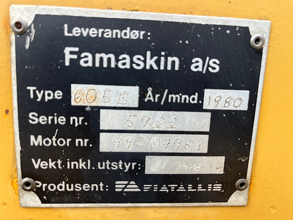 Fiat-Allis 605B med skoffe og gaffel. 12 of 16