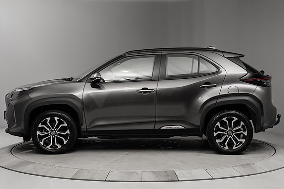 Toyota Yaris Cross 2 of 30