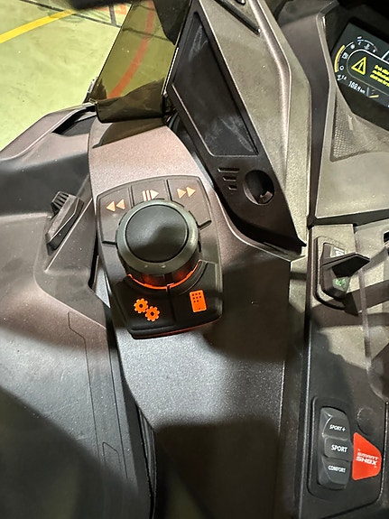 Ski-doo Mach Z STD 900 ACE Turbo R 7 of 18