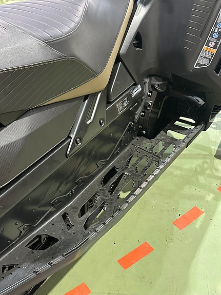 Ski-doo Mach Z STD 900 ACE Turbo R 5 of 18