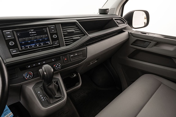 Volkswagen Transporter 10 of 24