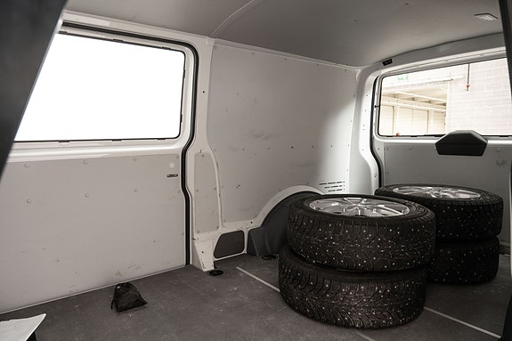 Volkswagen Transporter 16 of 24