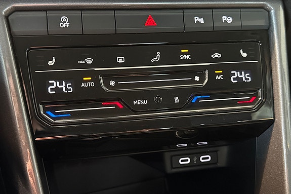 Volkswagen T-Roc 20 of 25