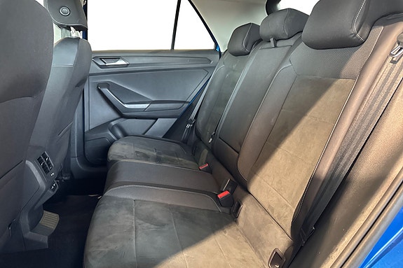 Volkswagen T-Roc 14 of 25