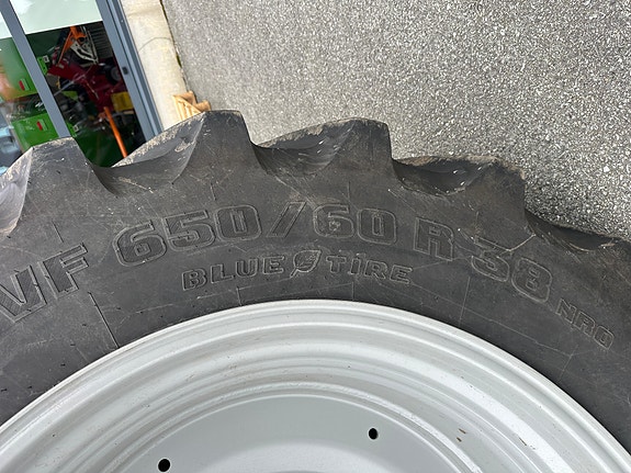 Massey Ferguson 5 S 145 Dyna-6 8 of 13