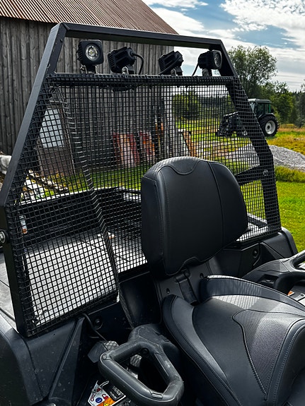 Can-Am Outlander 6x6 Max 1000 11 of 17