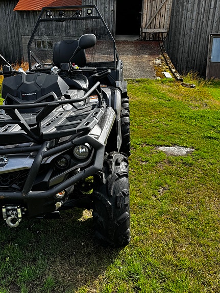 Can-Am Outlander 6x6 Max 1000 2 of 17