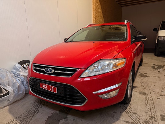 Ford Mondeo 2 of 15