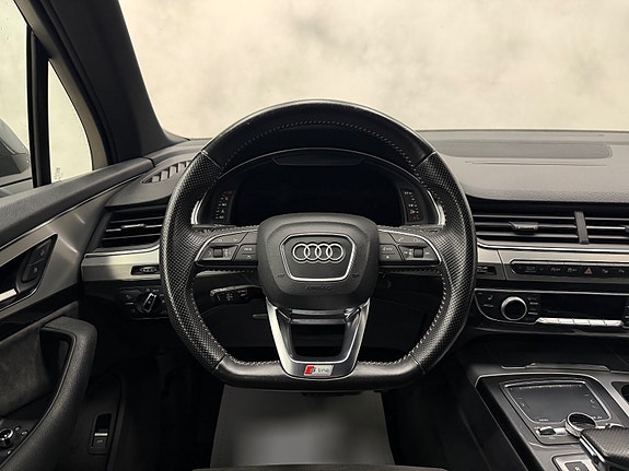 Audi Q7 16 of 30