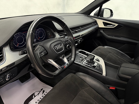 Audi Q7 20 of 30