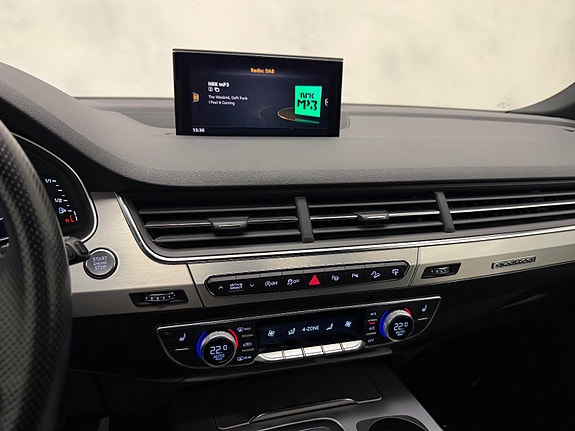 Audi Q7 30 of 30