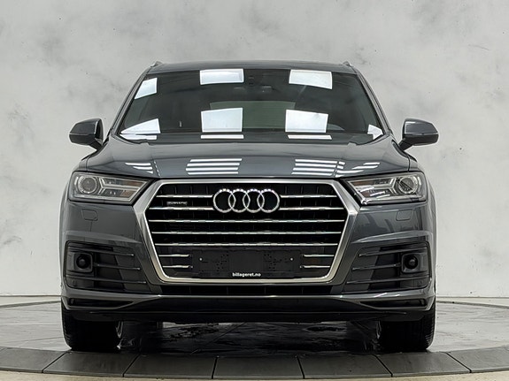Audi Q7 3 of 30