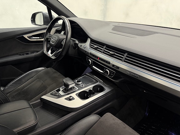Audi Q7 26 of 30