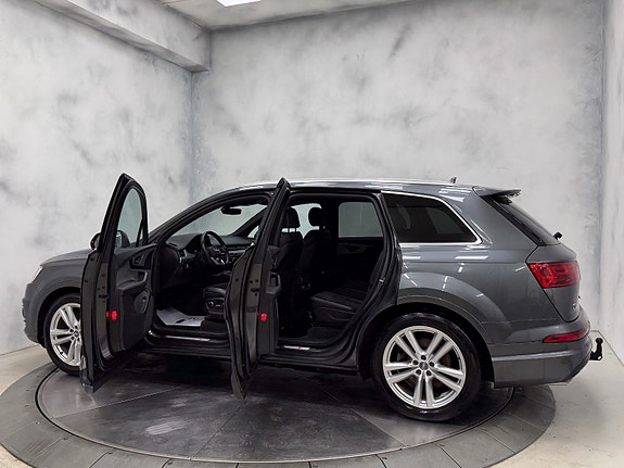 Audi Q7 14 of 30