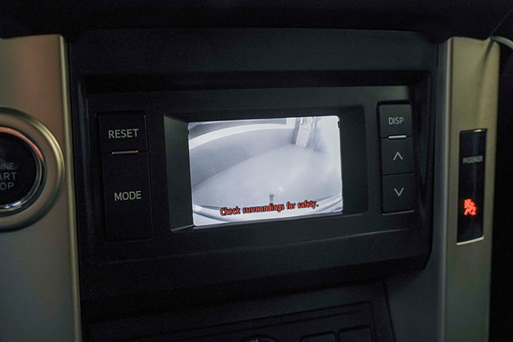 Toyota Land Cruiser 19 of 22