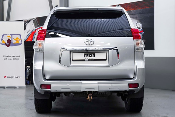 Toyota Land Cruiser 7 of 22