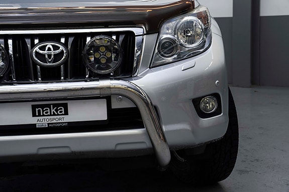 Toyota Land Cruiser 5 of 22