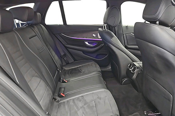 Mercedes-Benz E300 de 22 of 28
